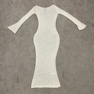 PrettyLittleThing Cream Long Sleeve Knit Dress